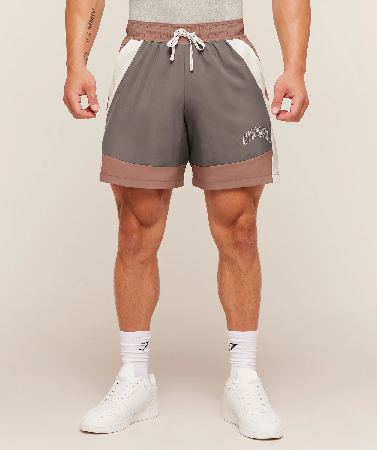 Collegiate Tech Shorts Slim Fit