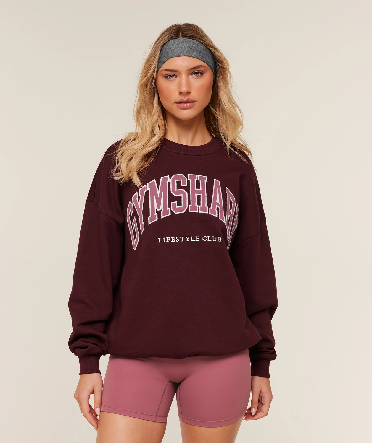Collegiate Graphic Crew Neck Pullover Oversized Fit